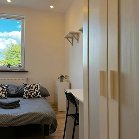 Roma - Peaceful Retreat, 10 Minutes To Old Town & Seaside * Danzica