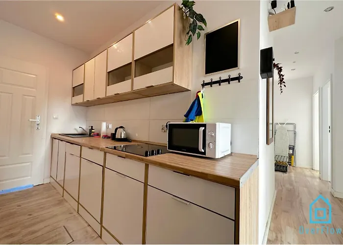 Waza - Peaceful Retreat, 10 Minutes To Old Town & Seaside Privatunterkunft Danzig